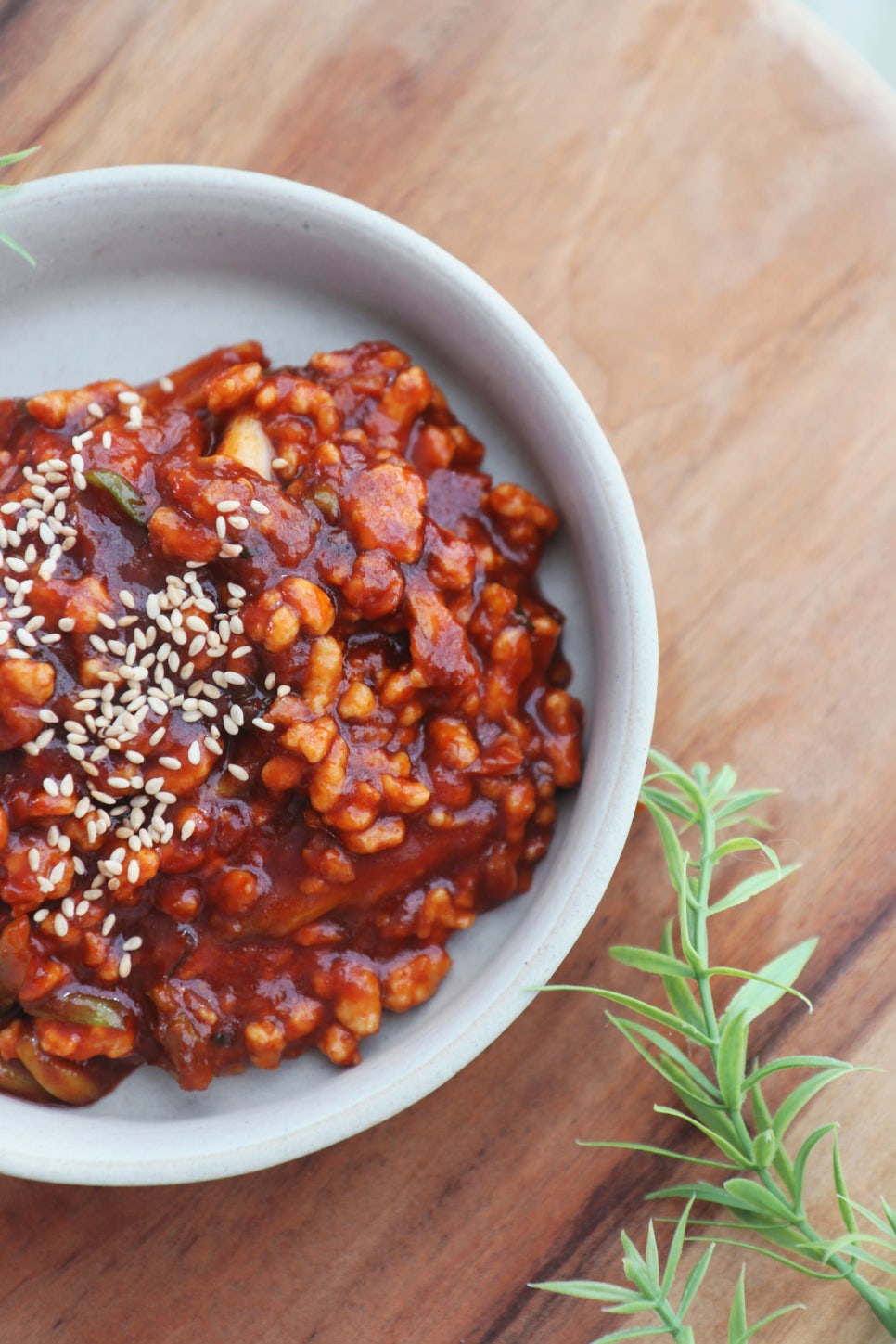 Bokkeum Gochujang Recipe (Korean Stir-Fried Gochujang Sauce with Beef)