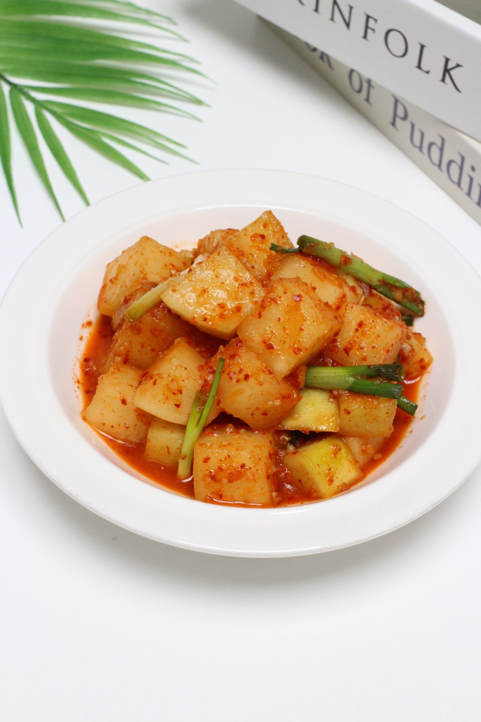 Kkakdugi Recipe (Korean Radish Kimchi)